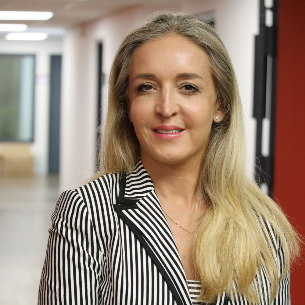 Marie-Cécile Cervellon, Directrice du département, Professeur