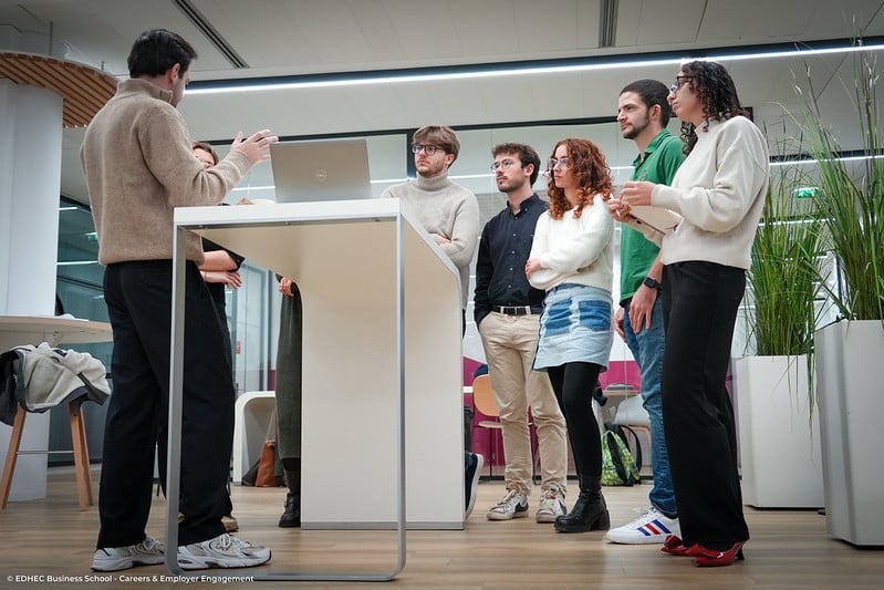 session de networking sur le campus de Lille